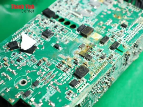Sửa mini PC Intel NUC 9 Extreme Kit vô nước