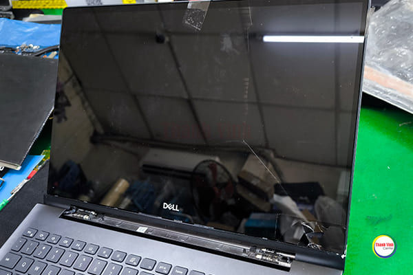 thay màn hình laptop Dell Inspiron 7591 2-in-1