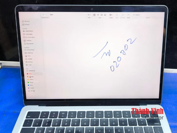 Hình ảnh sau khi thay phản quang xử lý lỗi màn hình Macbook Air M4 2025 A3240 vô nước