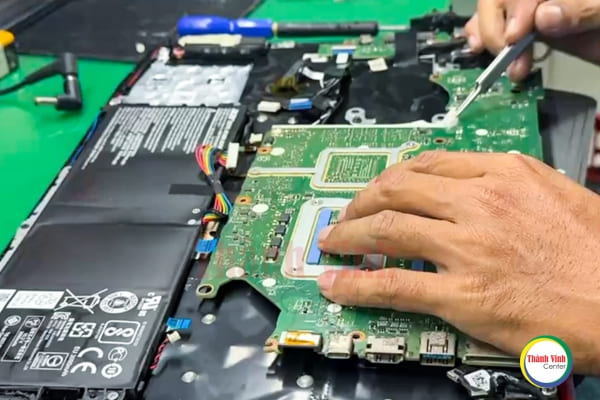 Sửa main laptop Acer Predator PH315-51 dump xanh