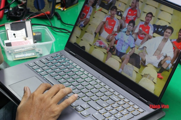 Sửa main laptop Lenovo Legion 5 15IAH7