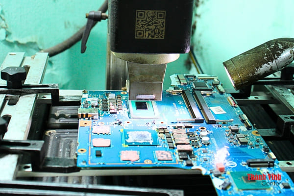 thay CPU Intel Core i7 11th Gen 11800H cho laptop gaming Acer Nitro 5 AN515-57