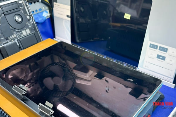 Thay Màn Hình MacBook Pro M1 2021 Model A2442