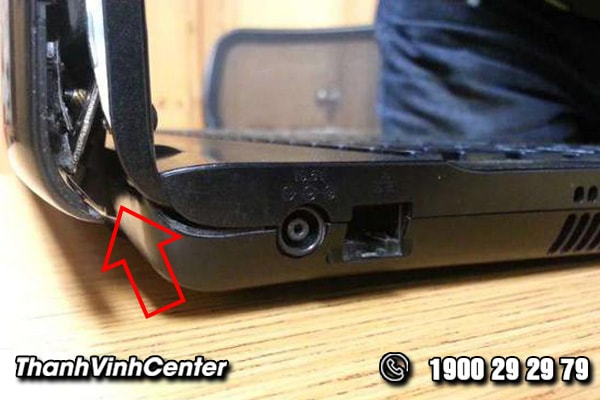 nguyen-nhan-dan-den-viec-hong-ban-le-laptop-02