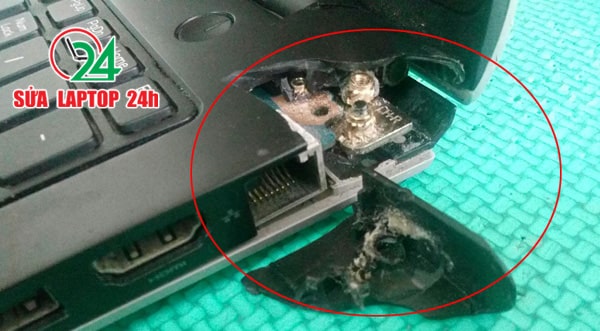 Thay sửa bảng lề laptop dell 5547 5548