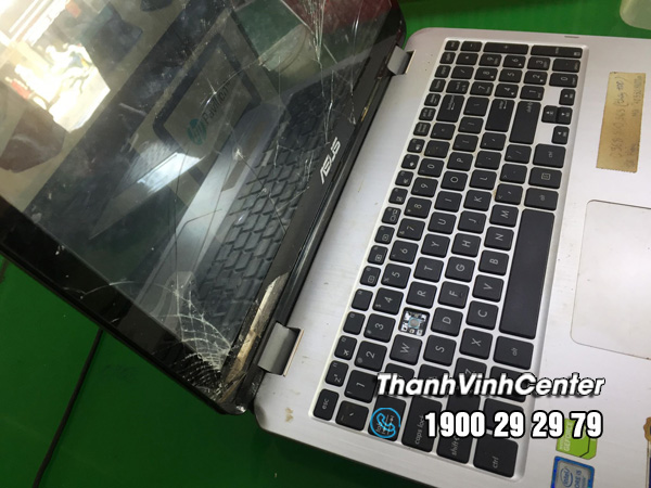 Màn hình cảm ứng laptop Asus Flip TP501U TP501UA TP501UB bị bể, bản lề bung, vỏ móp. 01