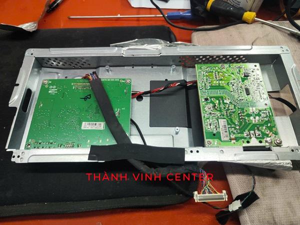 BOARD NGUỒN (MÃ BOARD 715G7300-P06-004-001M) + BOARD LCD (MÃ BOARD 715G8776-M01-B00-004M) MÀN AOC I2490VXQ