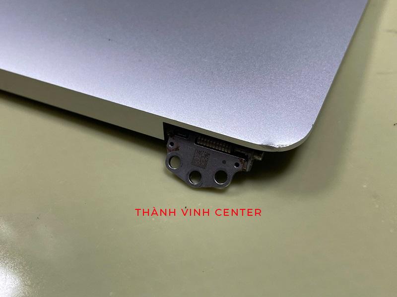 Cụm Màn Hình MacBook Pro 13-inch Model A2338 hàng tồn kho móp góc, ron new, màn có dán Silver (Bạc)