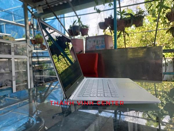 LAPTOP CŨ LG 14Z990-GA3HK CPU CORE I3-8145U RAM 8GB Ổ CỨNG SSD 256GB VGA UHD GRAPHICS 620 LCD 14.0''INCH (FHD)