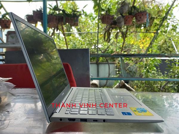 LAPTOP CŨ ASUS VIVOBOOK S433E CPU CORE i3-1115G4 RAM 4GB Ổ CỨNG SSD 256GB VGA Intel UHD GRAPHICS LCD 14''INCH FHD (1920 x 1080)